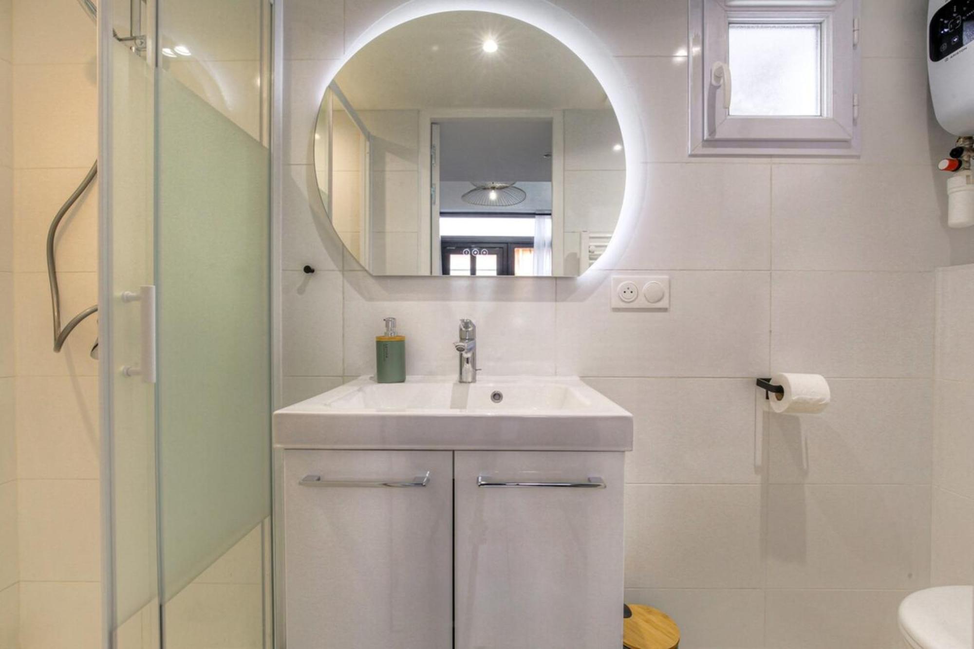 Apartamento Atypique Et Reposant Avec Parking Gratuit Villeurbanne Exterior foto